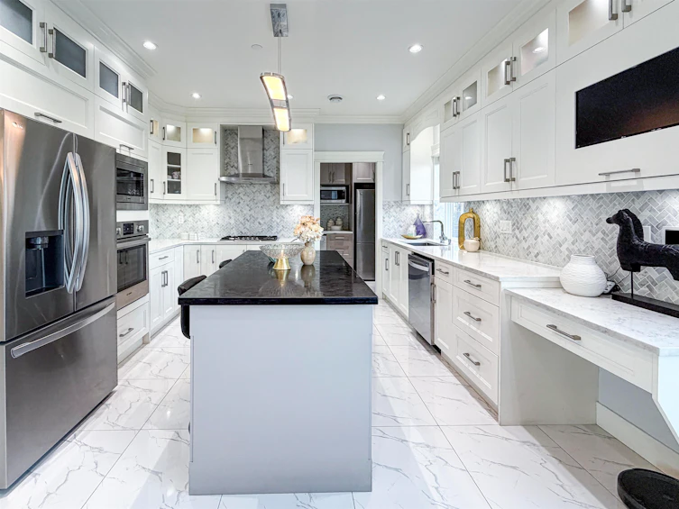 5626 Elizabeth Street, Vancouver, BC, V5Y 3J9 - 4
