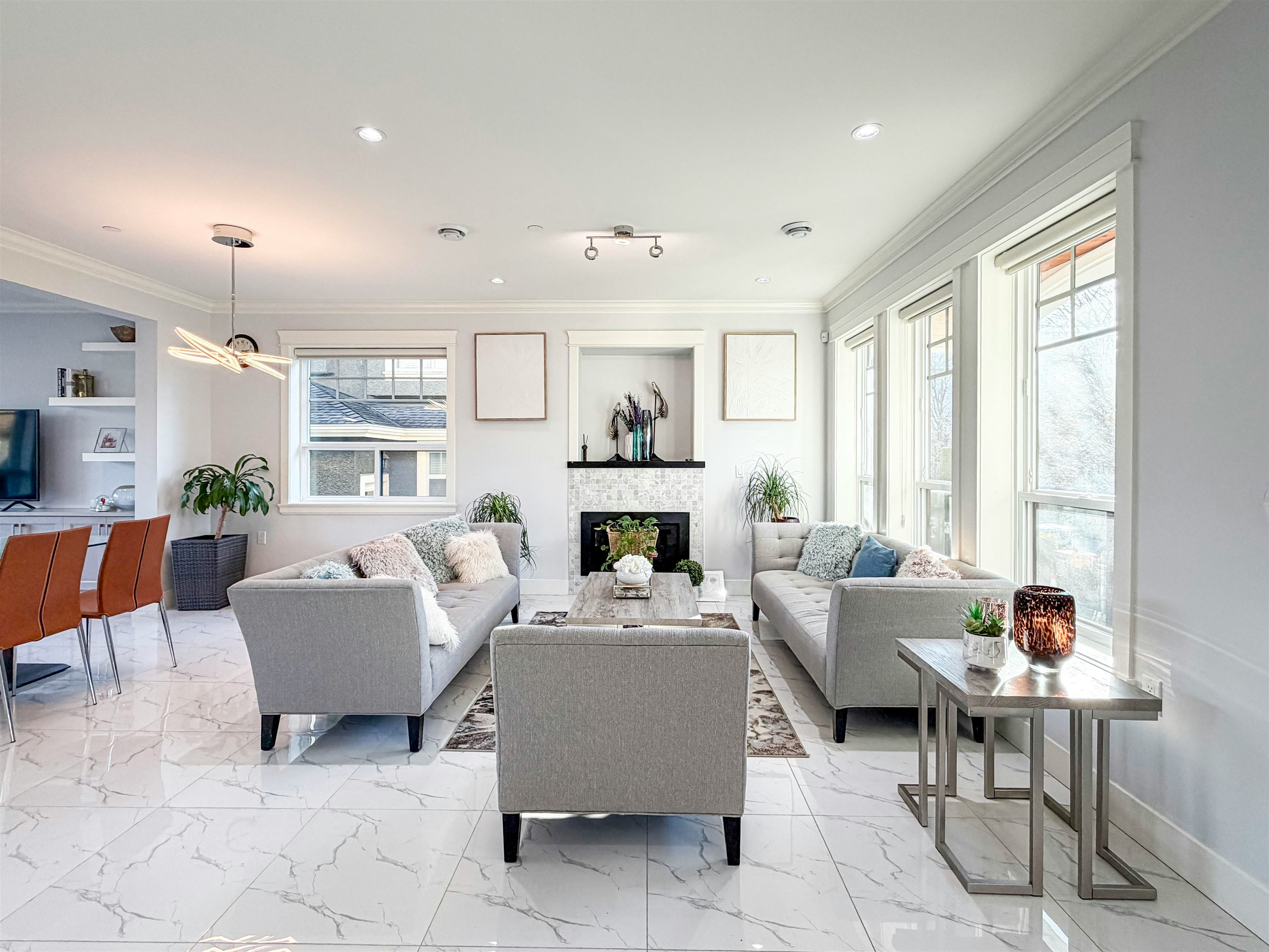 5626 Elizabeth Street, Vancouver, BC, V5Y 3J9 - 2