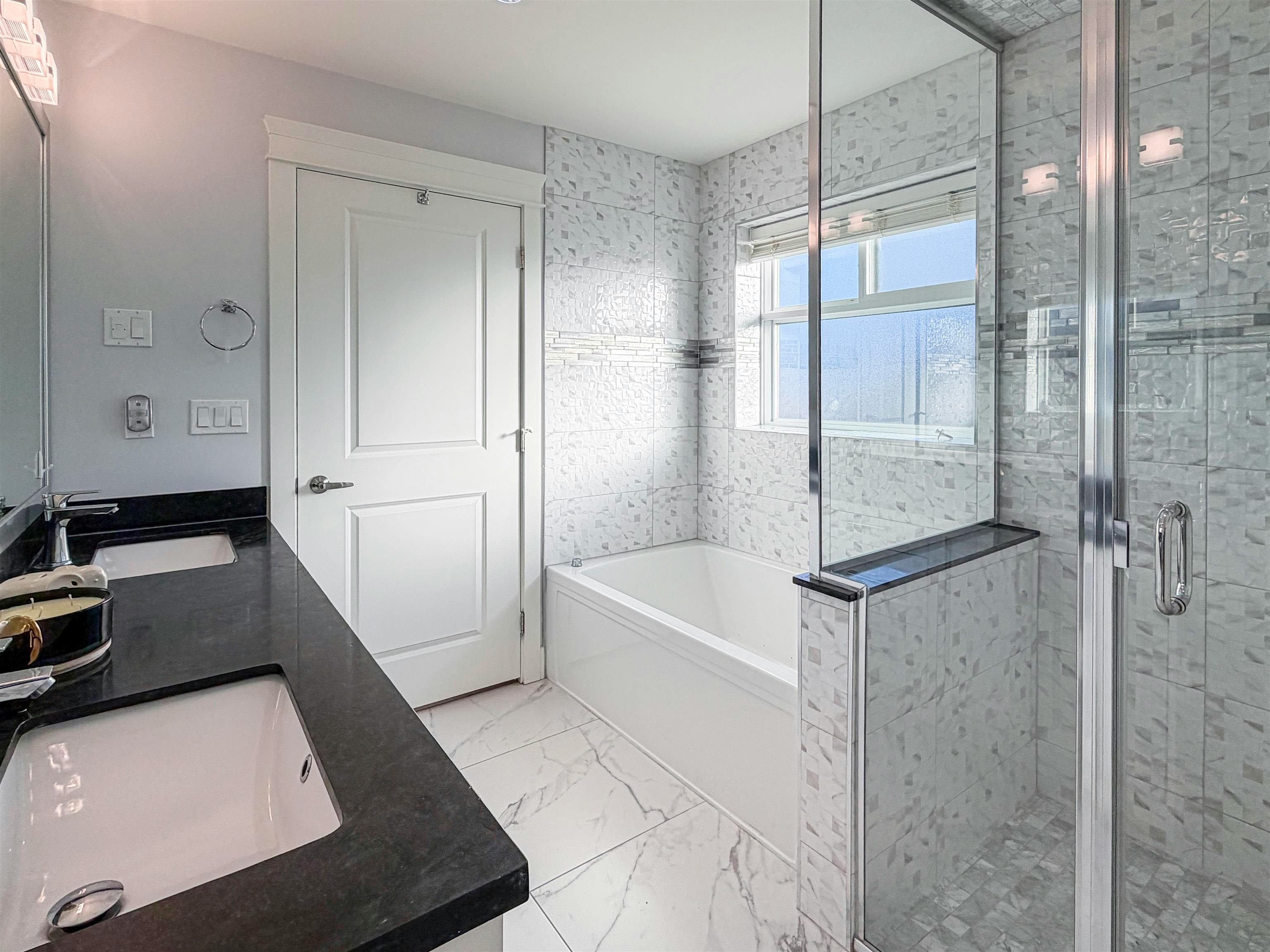 5626 Elizabeth Street, Vancouver, BC, V5Y 3J9 - 12