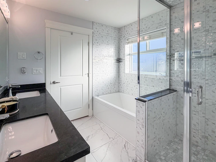 5626 Elizabeth Street, Vancouver, BC, V5Y 3J9 - 12