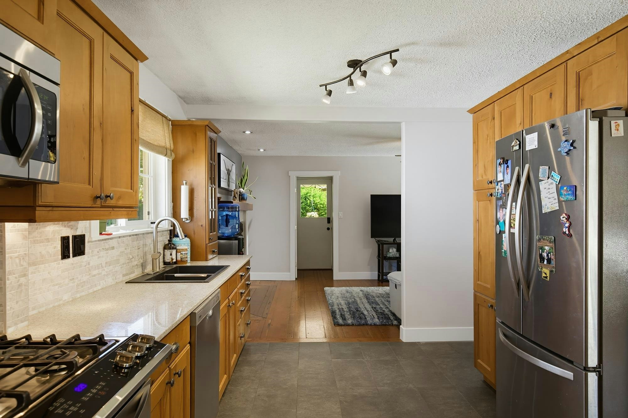 34348 Laburnum Avenue, Abbotsford, BC, V2S 4T9 - 8