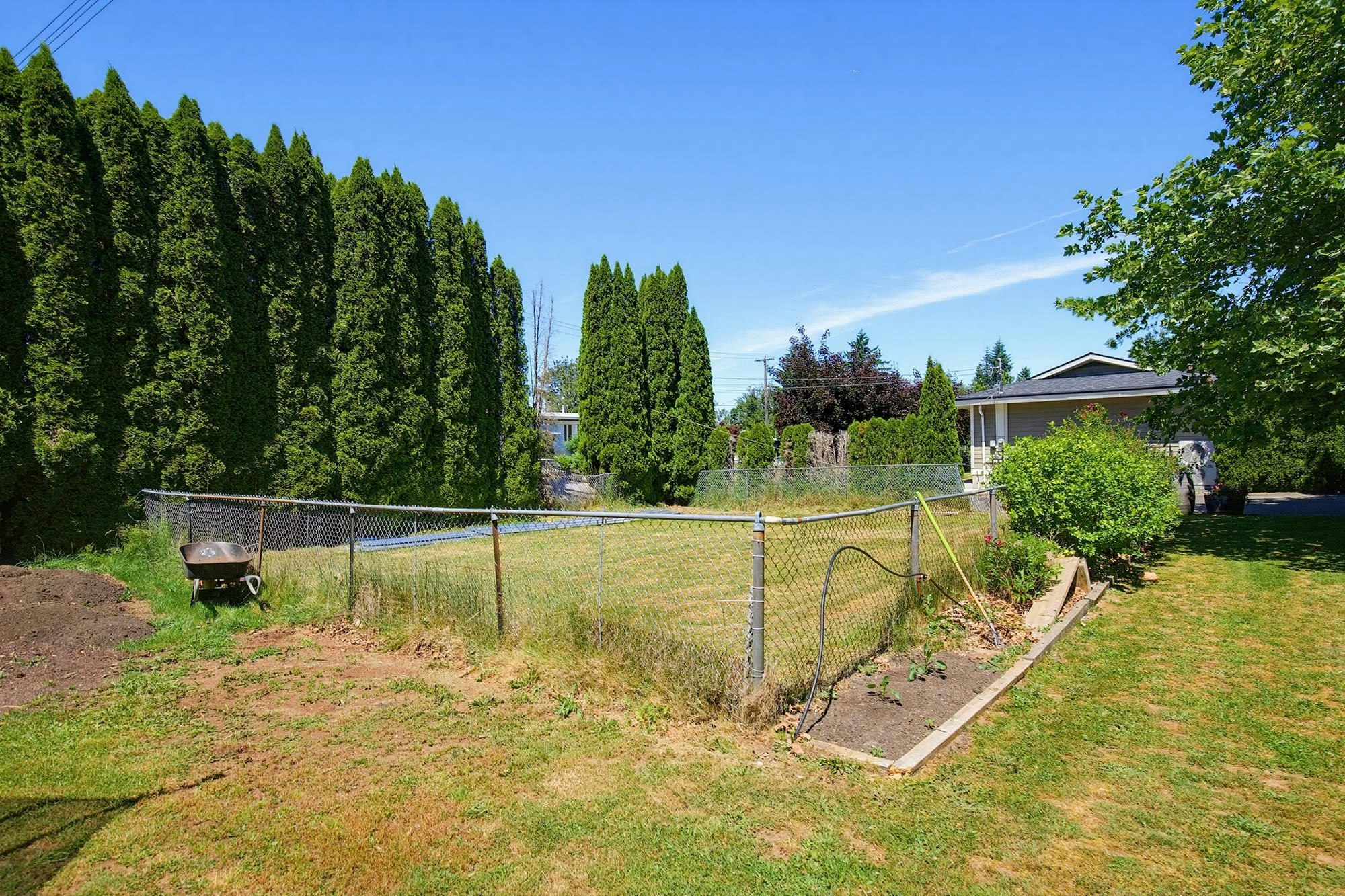 34348 Laburnum Avenue, Abbotsford, BC, V2S 4T9 - 34
