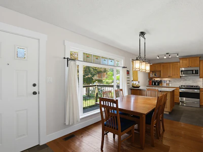 34348 Laburnum Avenue - 4