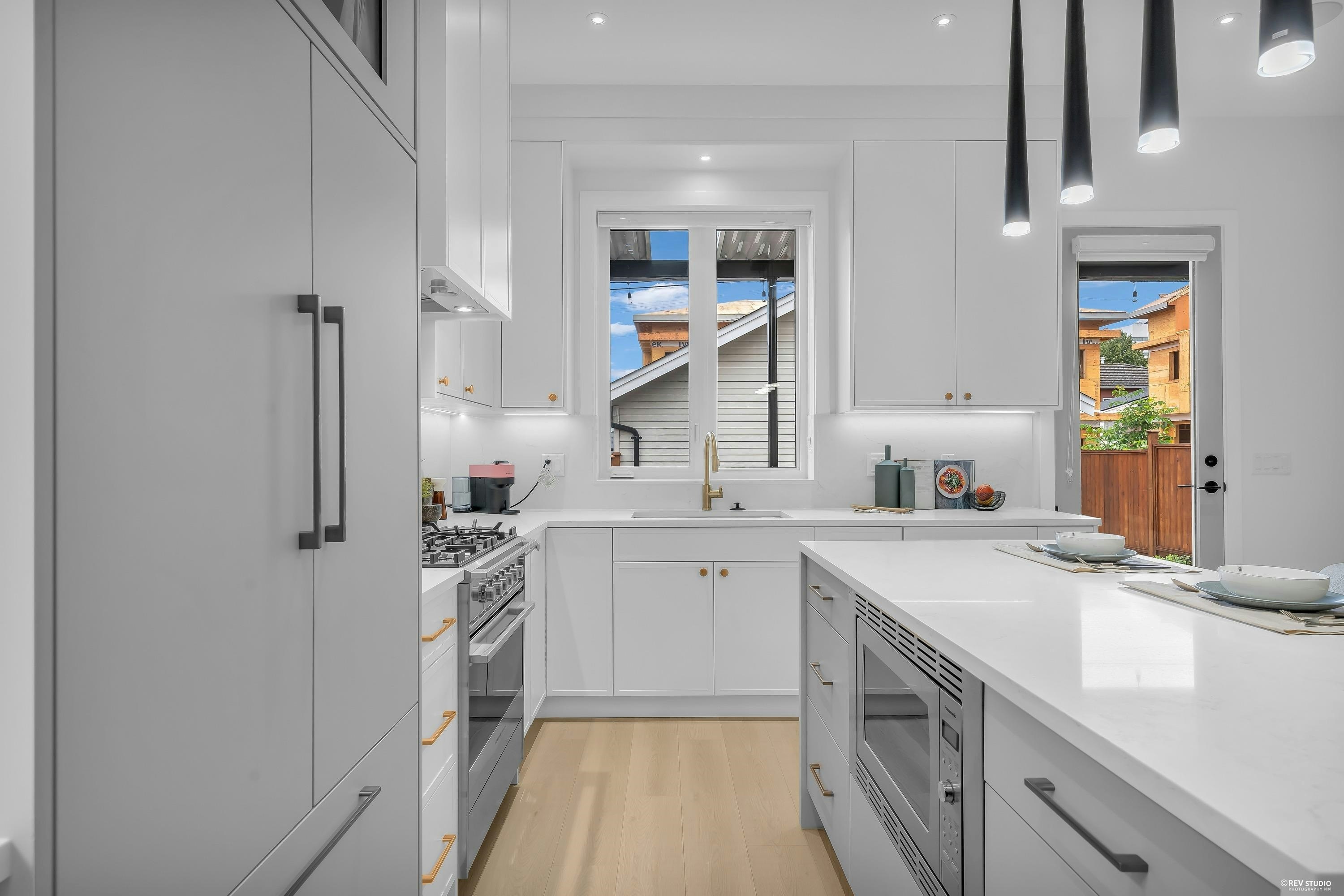 2-3627 E 45th Avenue, Vancouver, BC, V5R 3G6 - 8