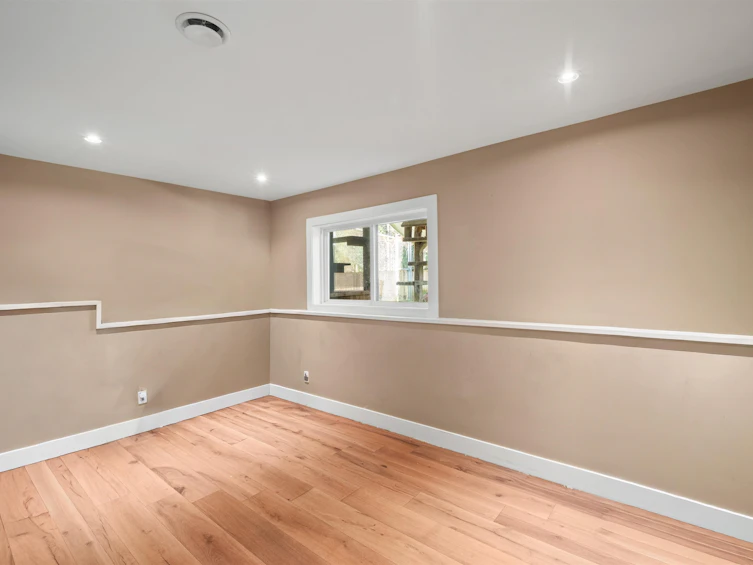 1329 Appin Road, North Vancouver, BC, V7J 2T4 - 10