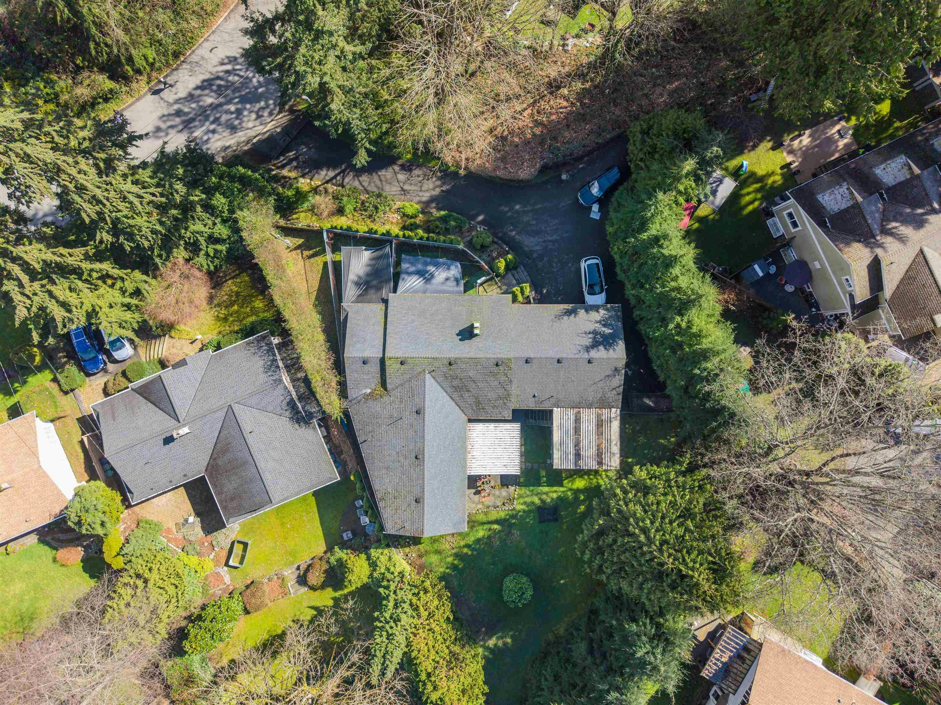1329 Appin Road, North Vancouver, BC, V7J 2T4 - 25