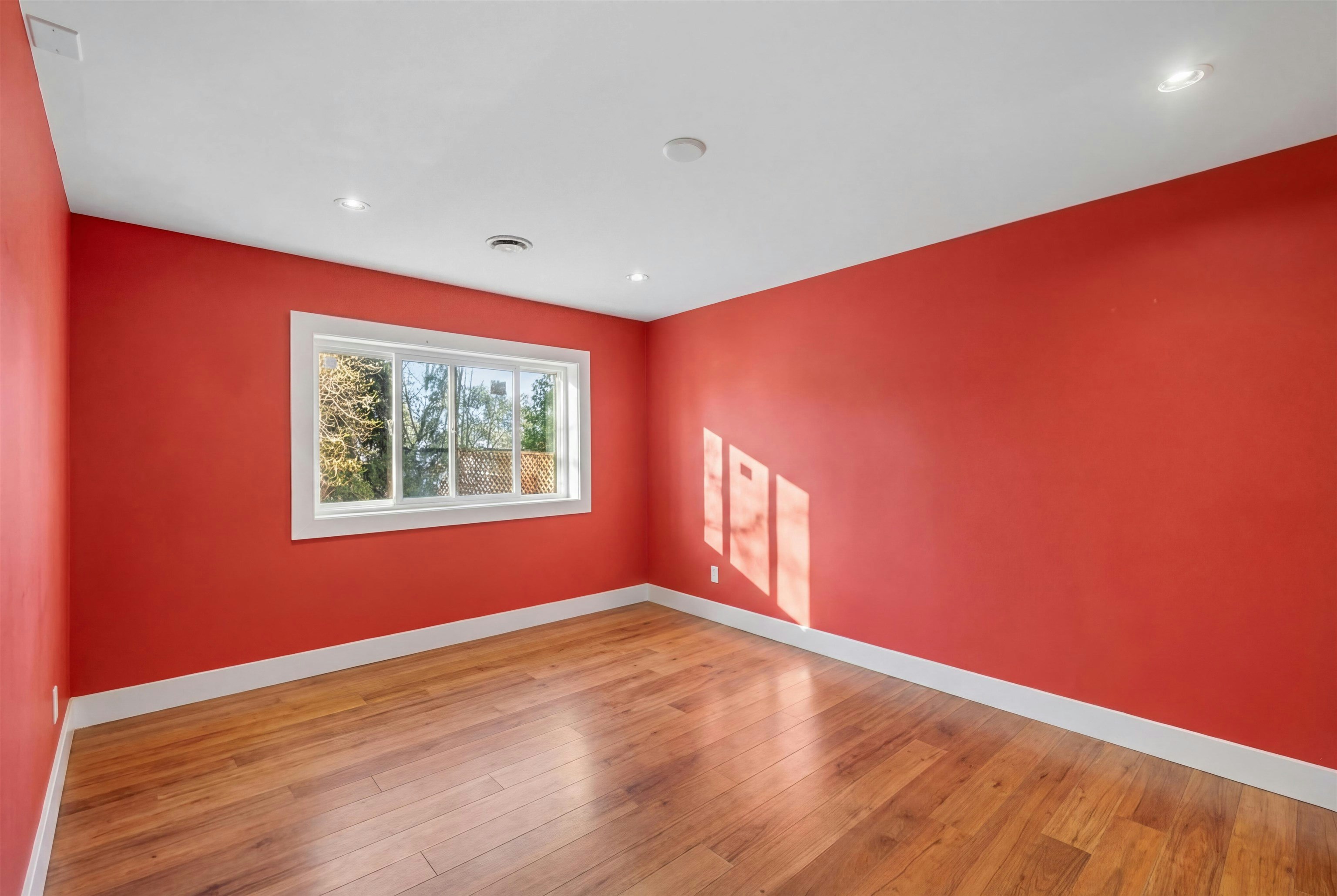 1329 Appin Road, North Vancouver, BC, V7J 2T4 - 11