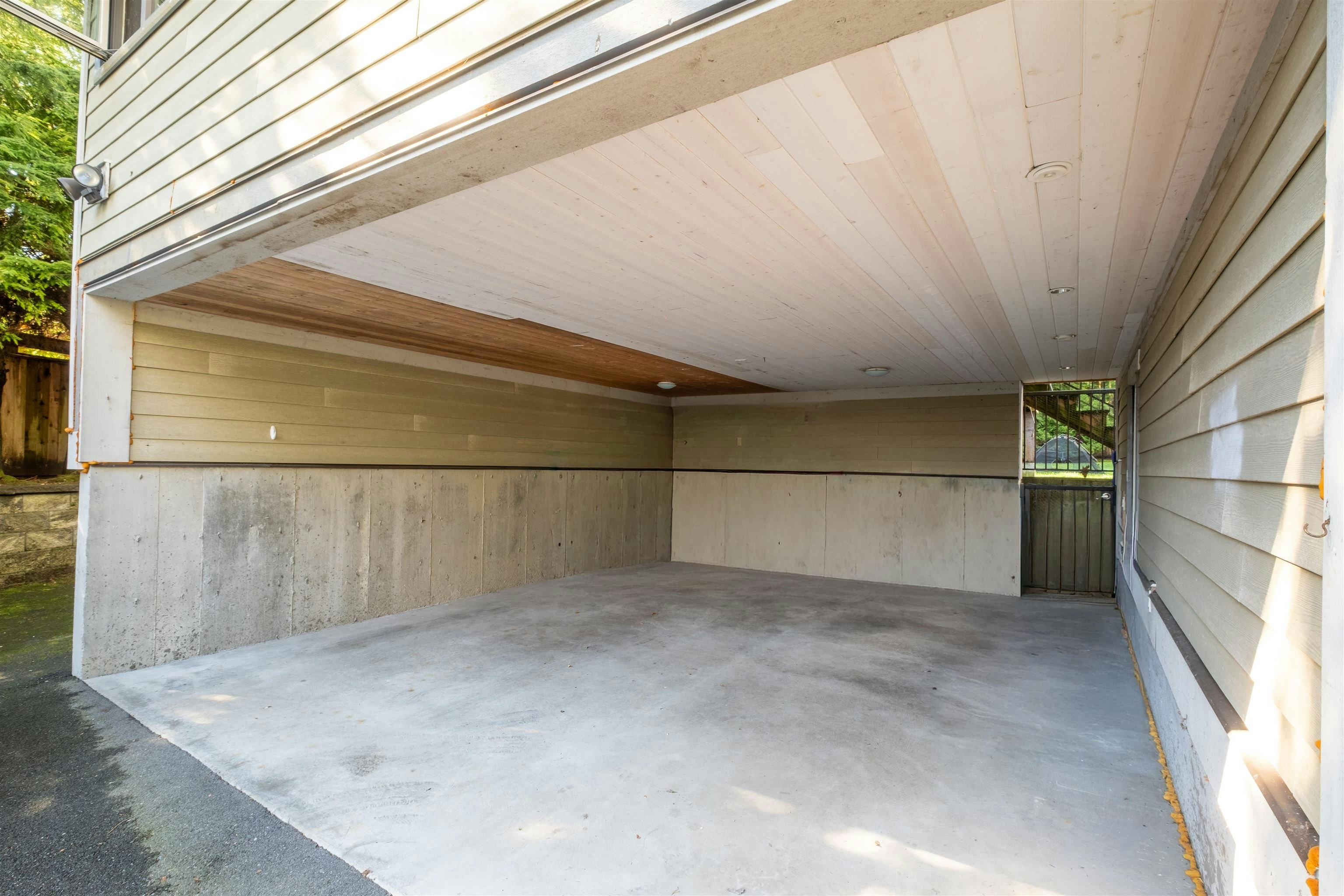 1329 Appin Road, North Vancouver, BC, V7J 2T4 - 14