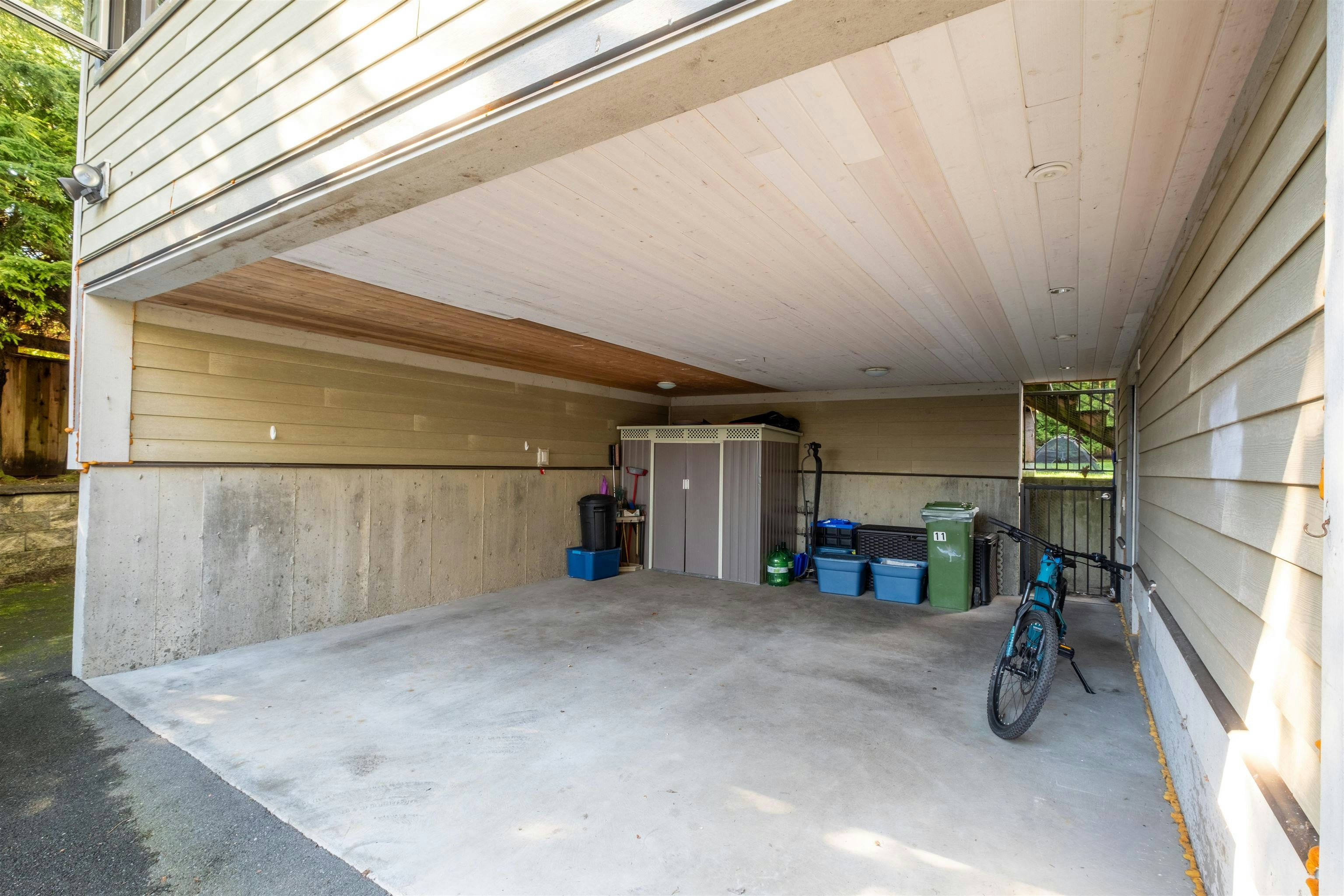 1329 Appin Road, North Vancouver, BC, V7J 2T4 - 15