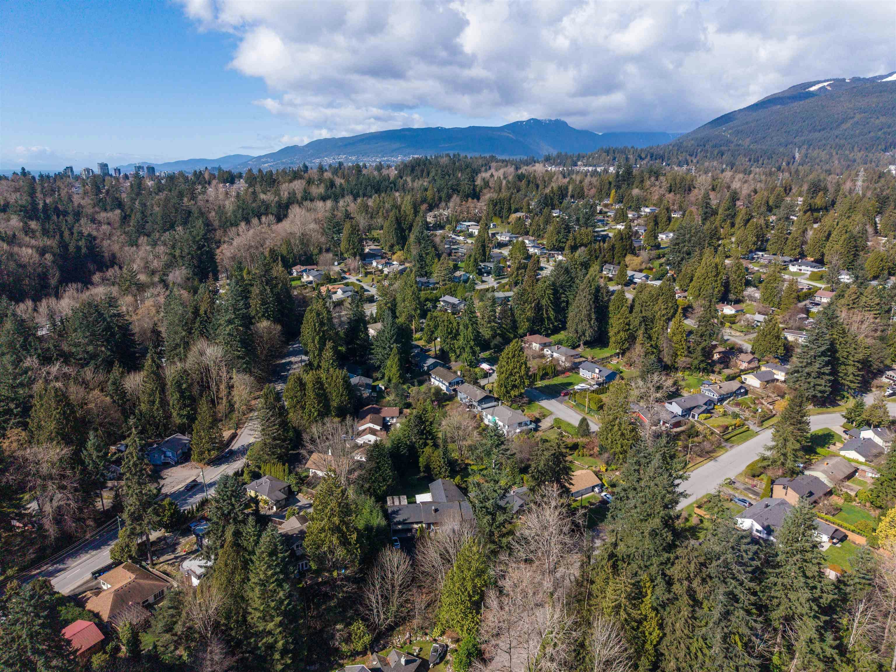 1329 Appin Road, North Vancouver, BC, V7J 2T4 - 26