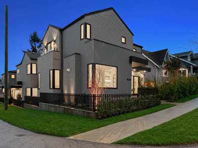 1605 E 21st Avenue - 3