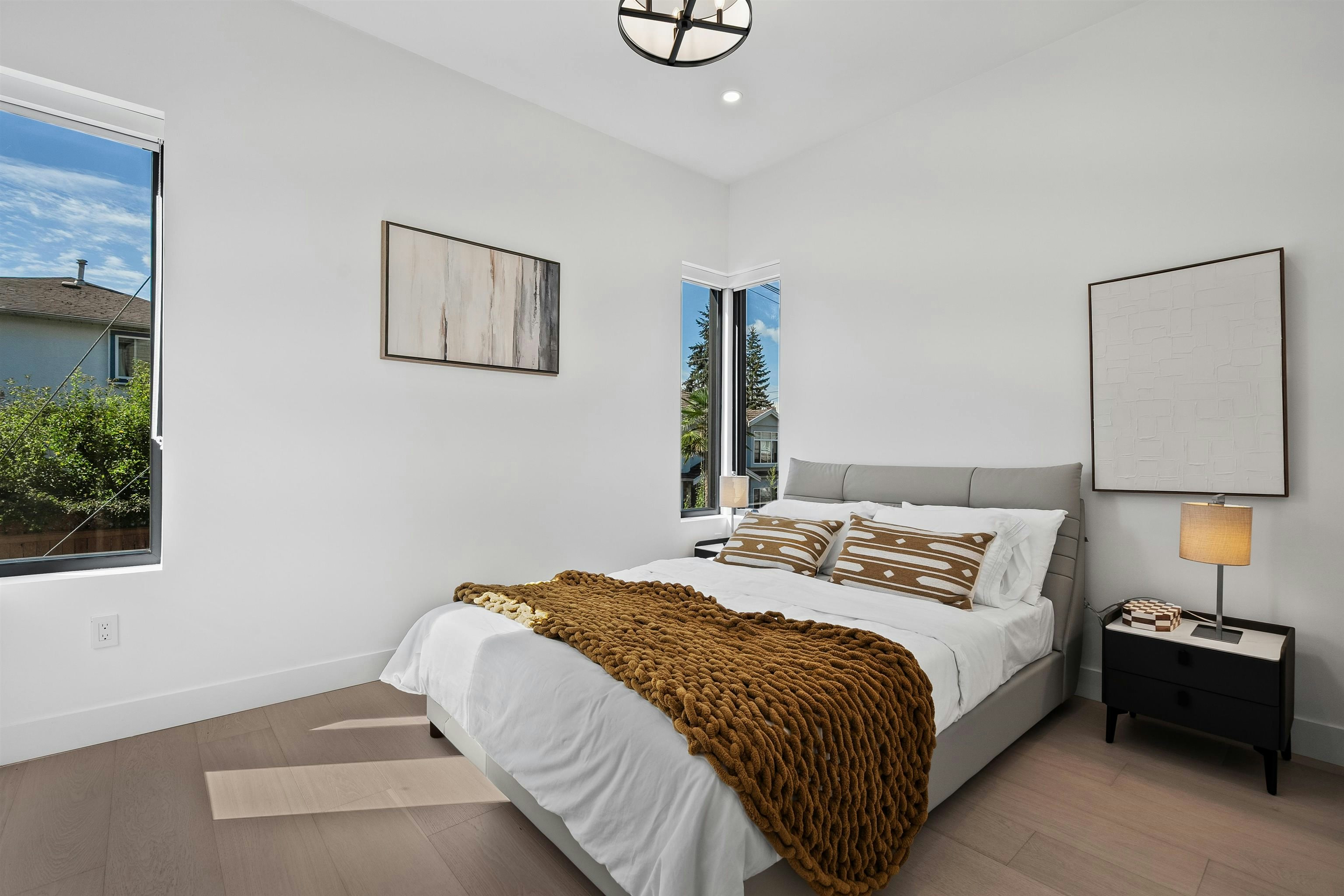 1605 E 21st Avenue, Vancouver, BC, V5N 3V8 - 16