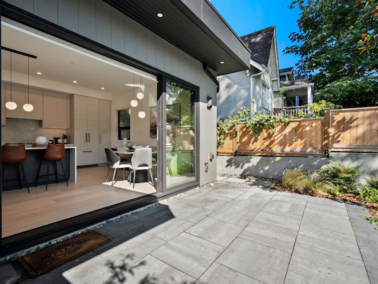 1605 E 21st Avenue, Vancouver, BC, V5N 3V8 - 14