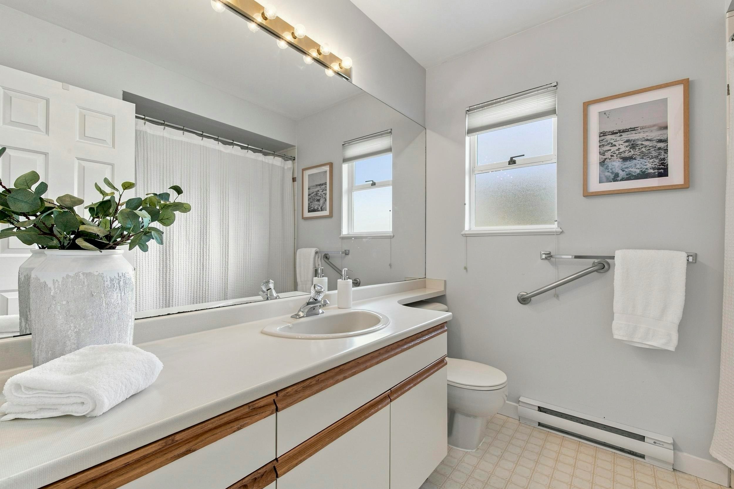 836 Roche Point Drive, North Vancouver, BC, V7H 2T9 - 16