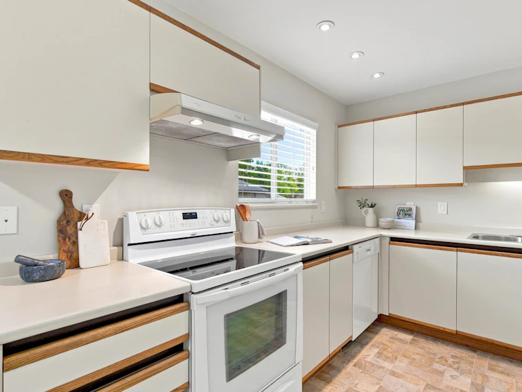 836 Roche Point Drive, North Vancouver, BC, V7H 2T9 - 8