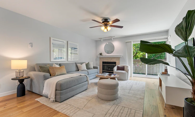 836 Roche Point Drive