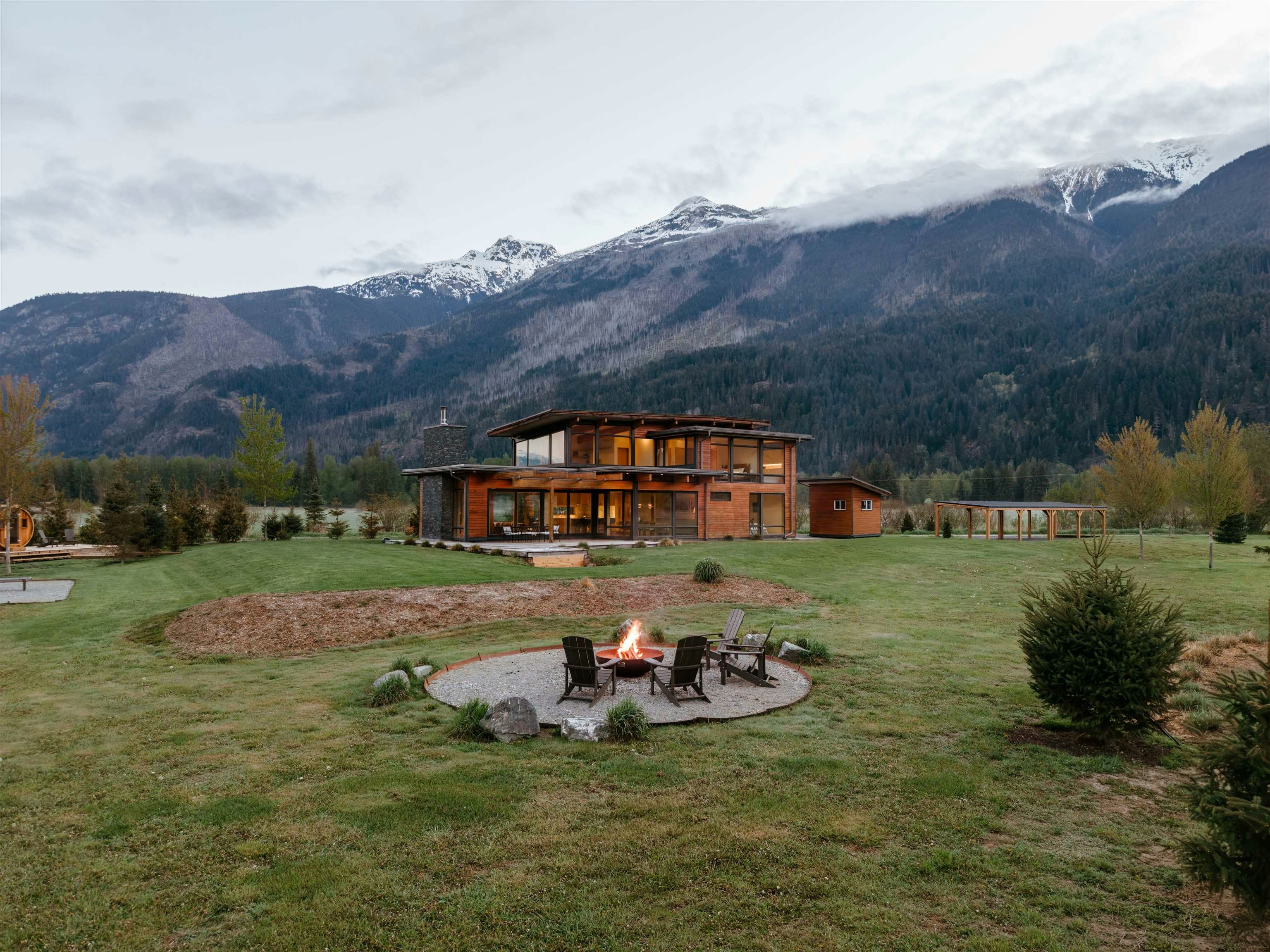 9209 Pemberton Meadows Road, Pemberton, BC, V0N 2L0 - 34