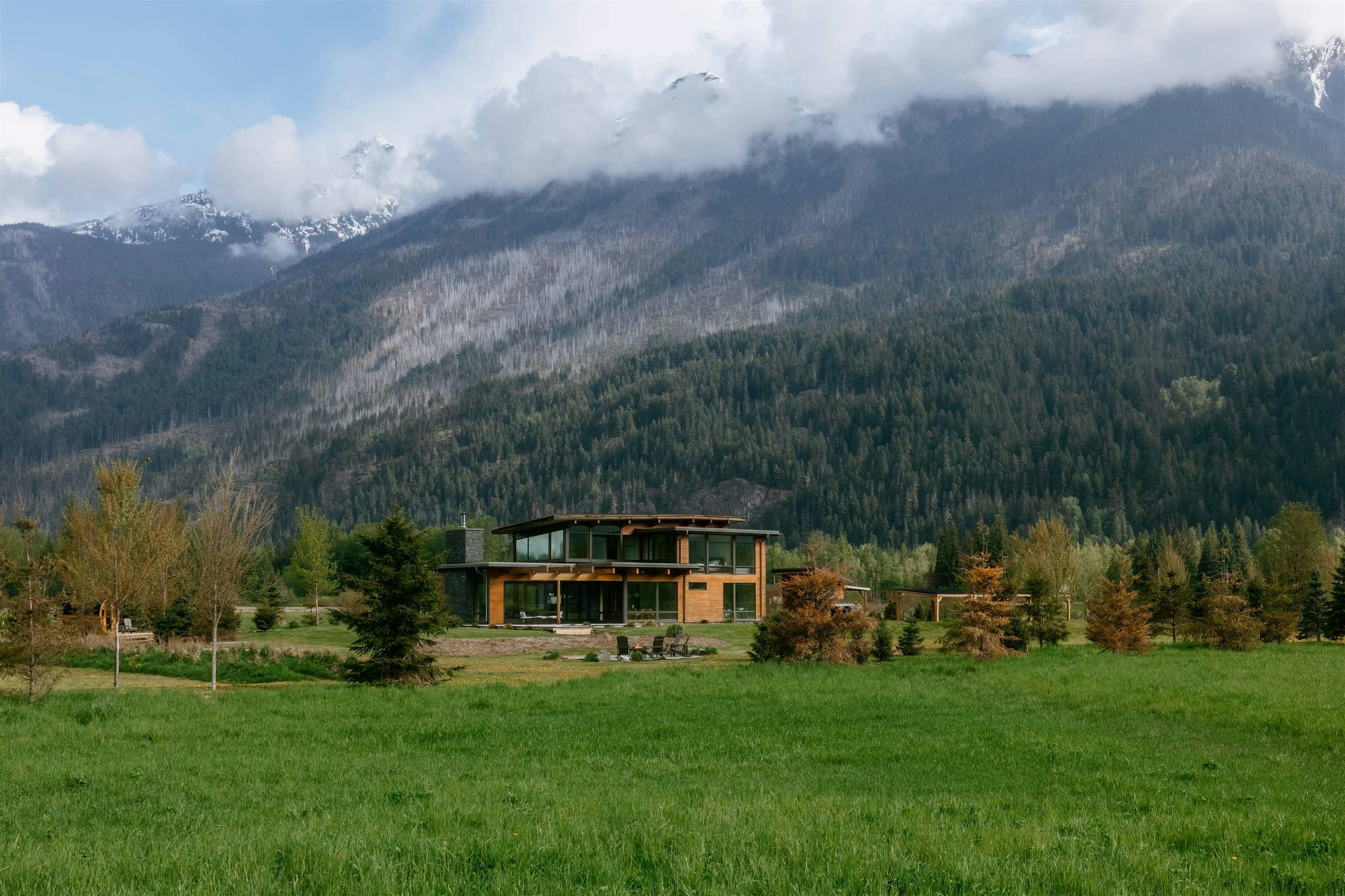 9209 Pemberton Meadows Road, Pemberton, BC, V0N 2L0 - 4