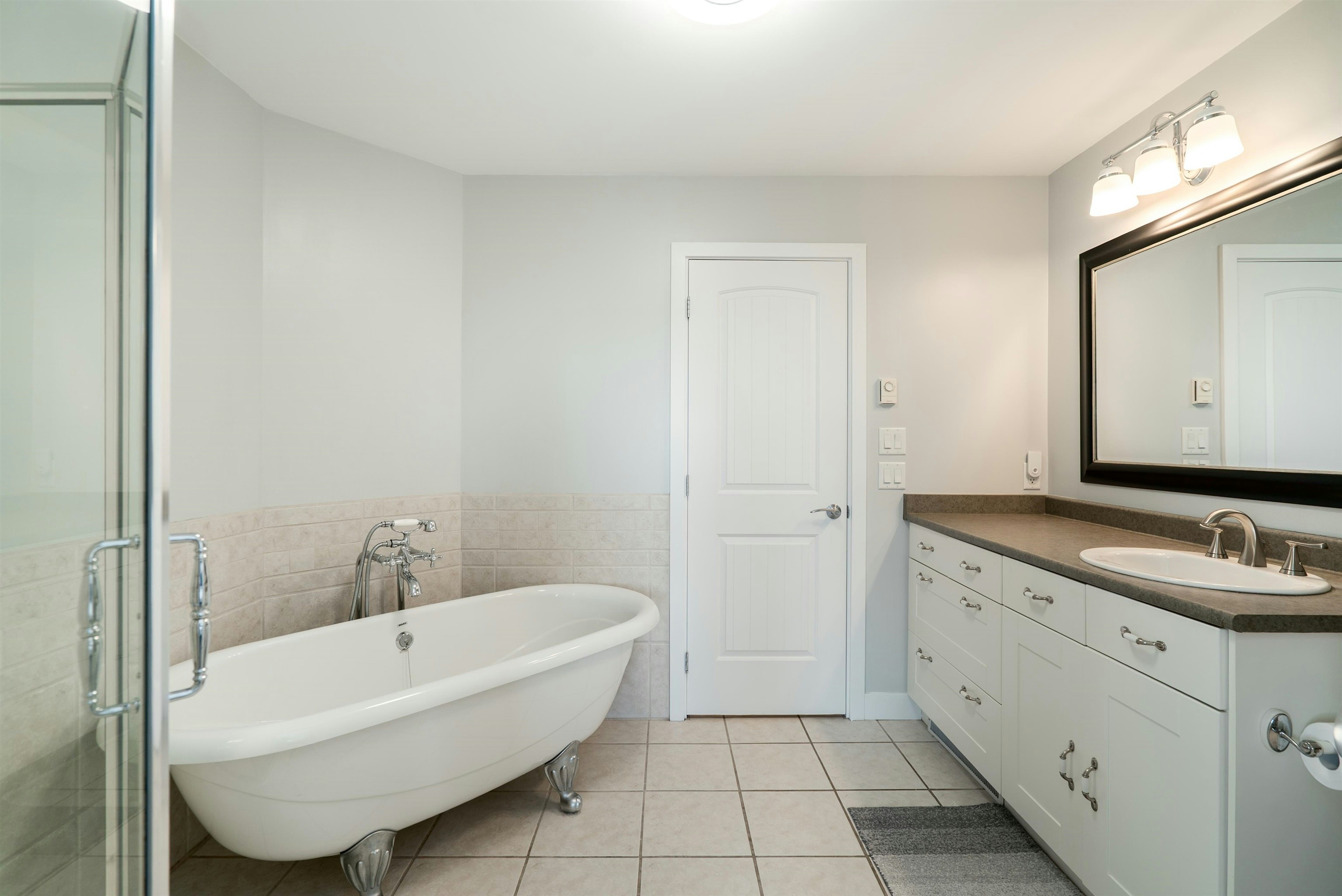 330 Richmond Street, New Westminster, BC, V3L 4B8 - 17