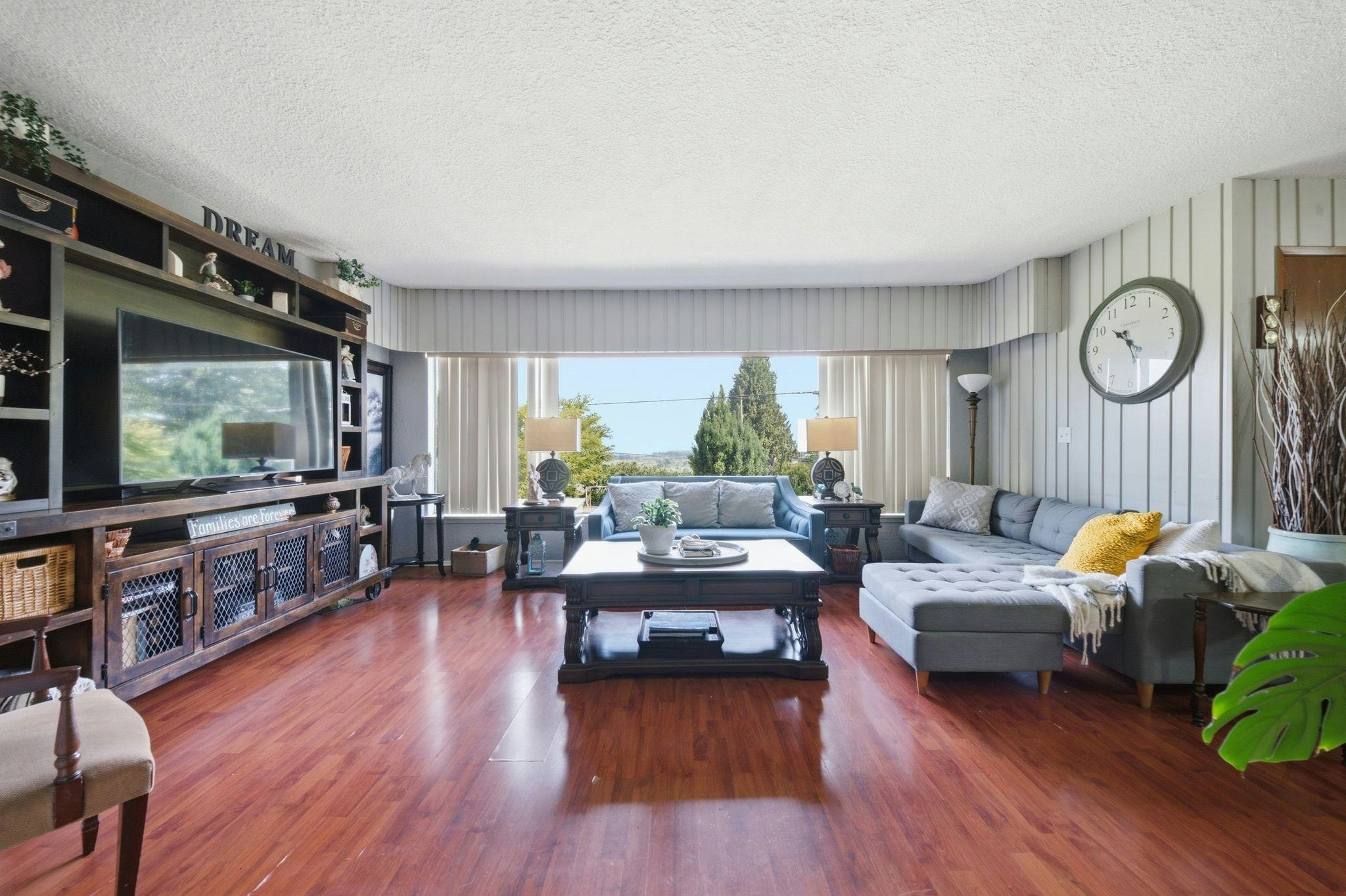 12222 100 Avenue, Surrey, BC, V3V 2X1 - 9