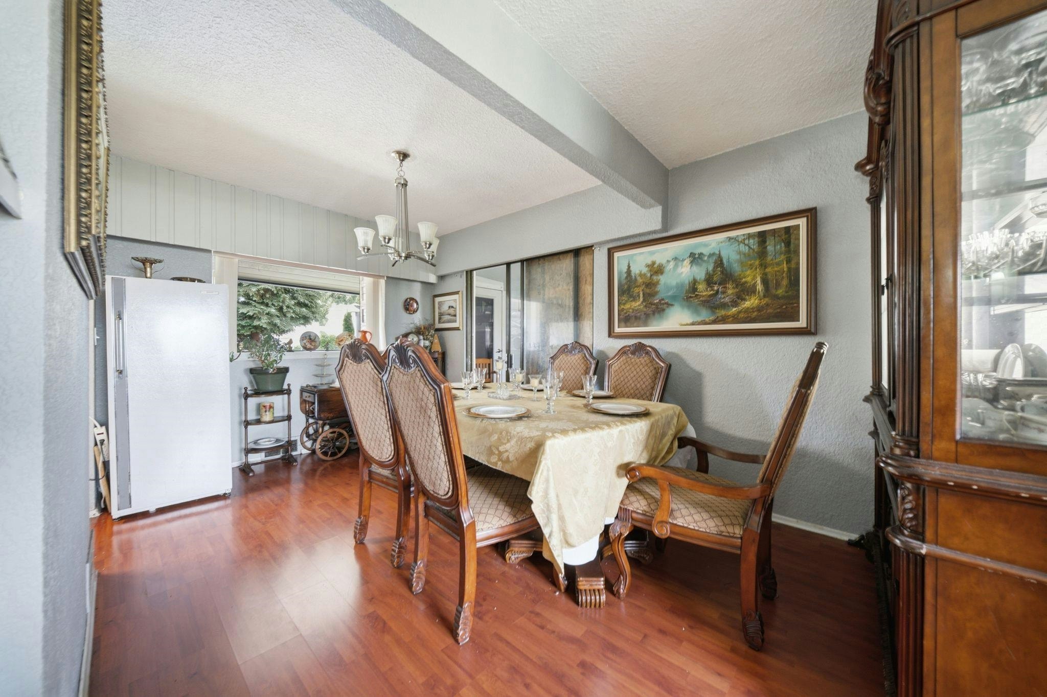 12222 100 Avenue, Surrey, BC, V3V 2X1 - 11