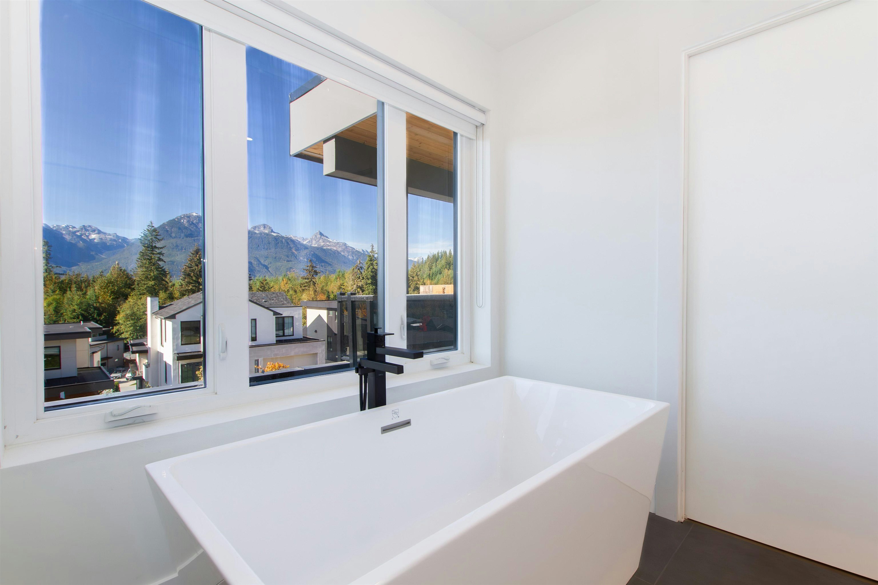 8-3385 Mamquam Road, Squamish, BC, V8B 0E3 - 15