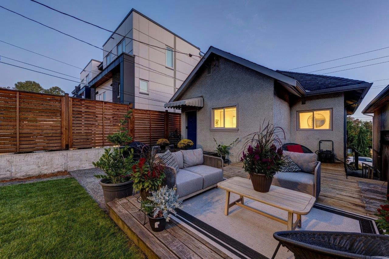744 E 3rd Street, North Vancouver, BC, V7L 1G9