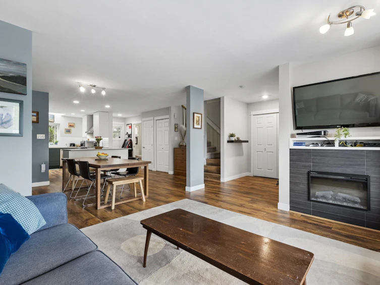 7-240 E Keith Road, North Vancouver, BC, V7L 1V5 - 5