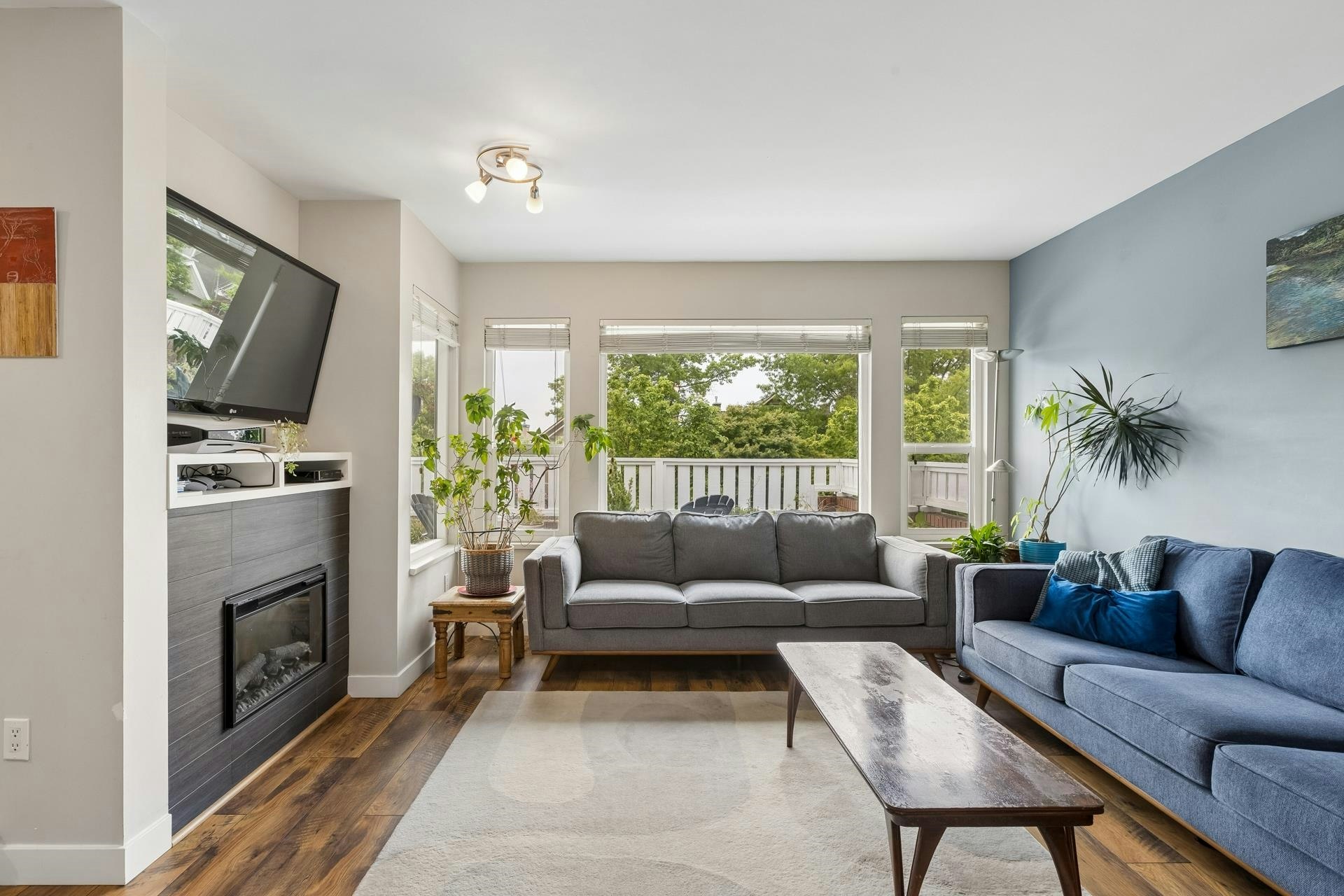 7-240 E Keith Road, North Vancouver, BC, V7L 1V5 - 2