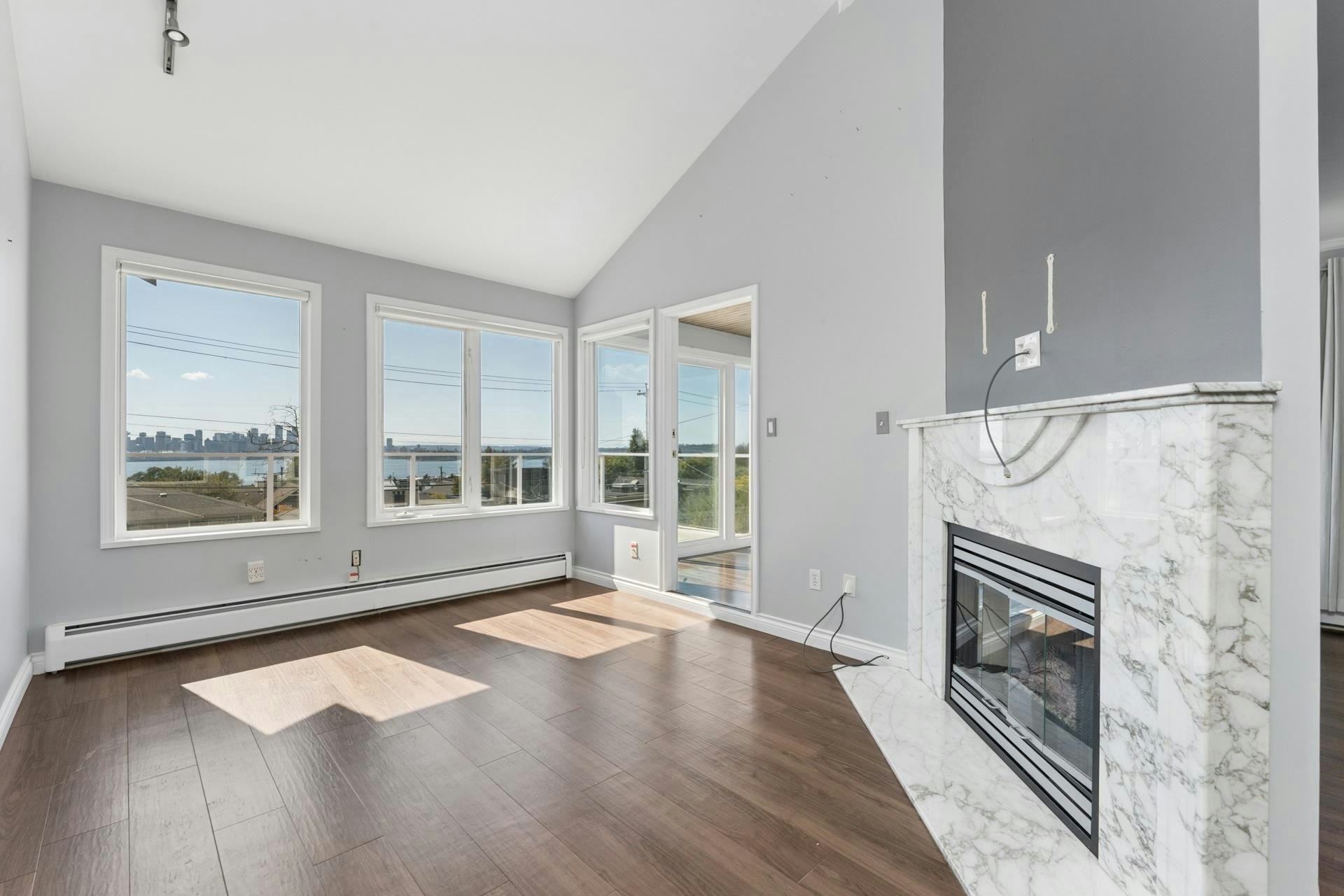2-221 W 6th Street - 3
