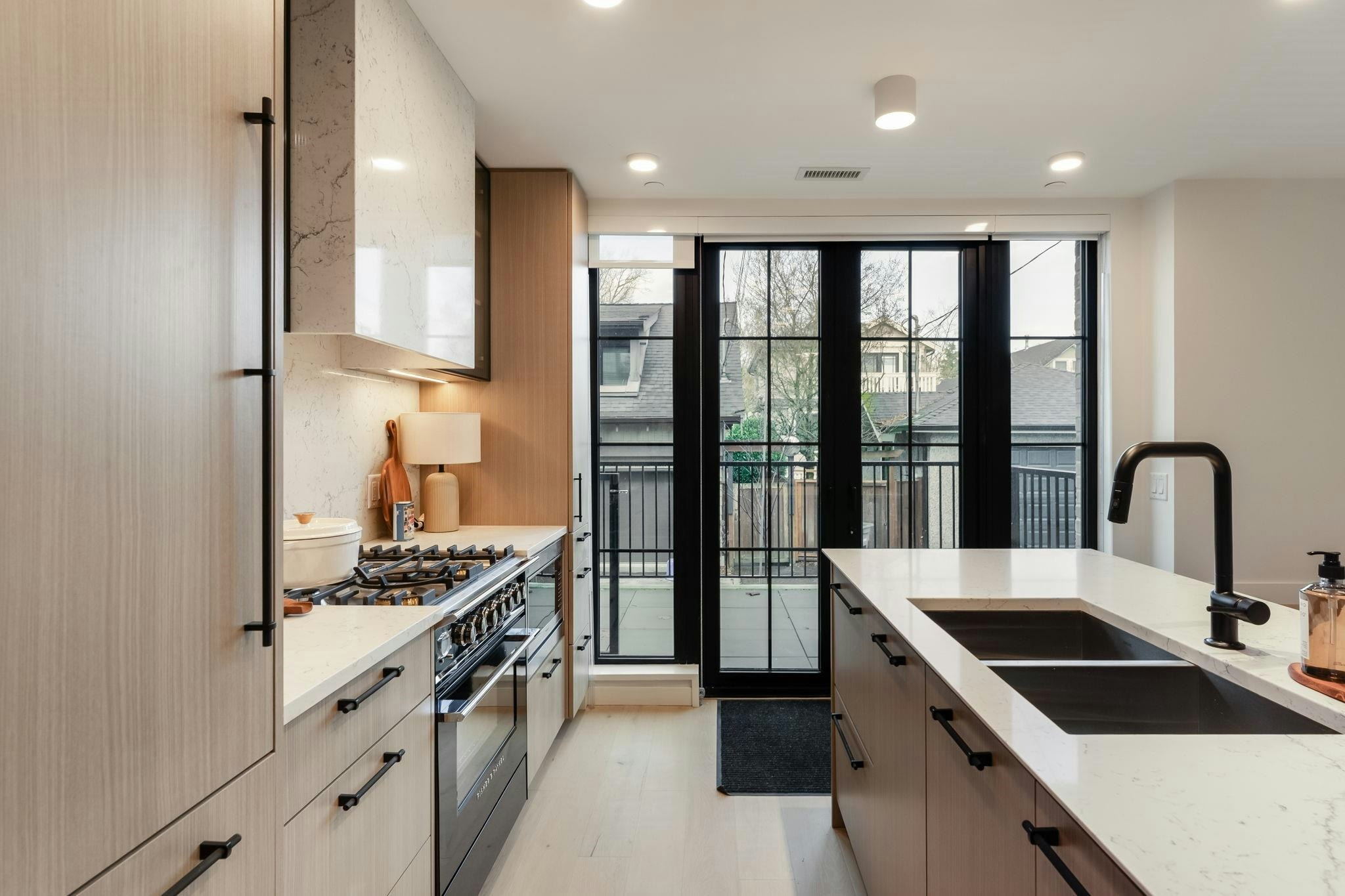 197 W King Edward Avenue, Vancouver, BC, V5Y 4B4 - 14