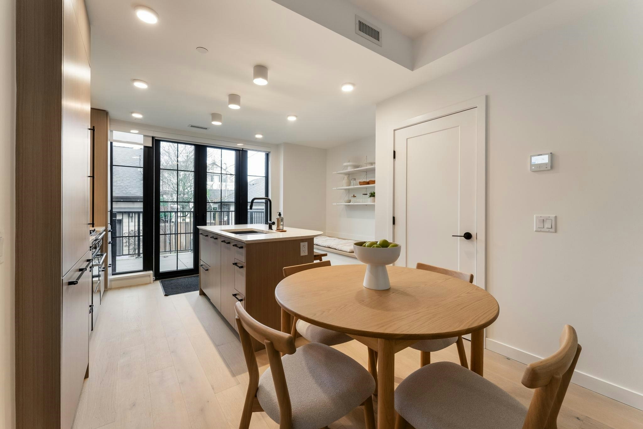 197 W King Edward Avenue, Vancouver, BC, V5Y 4B4 - 11