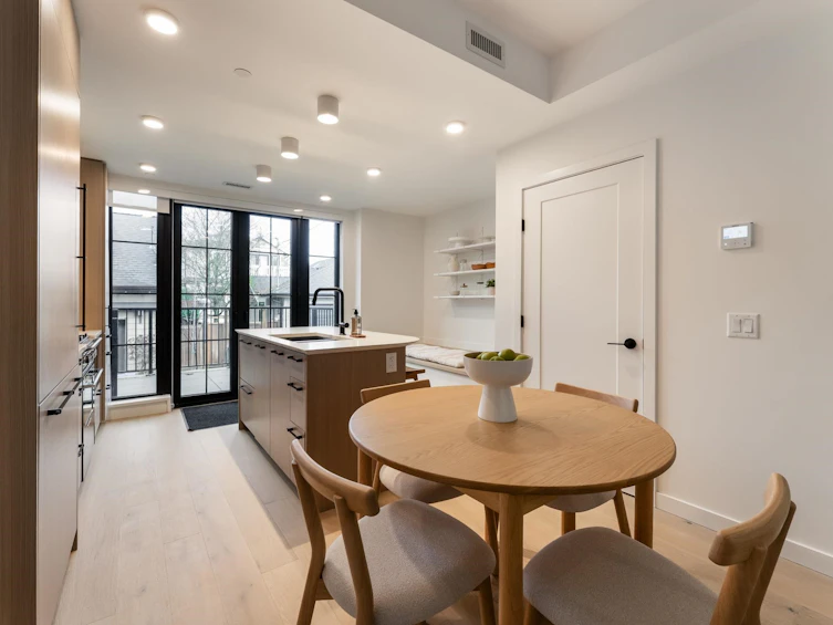 197 W King Edward Avenue, Vancouver, BC, V5Y 4B4 - 11
