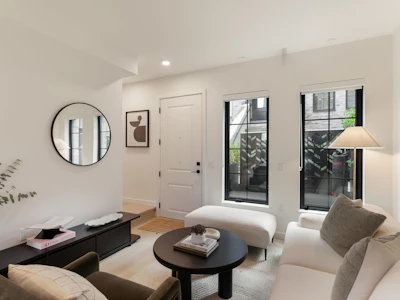 197 W King Edward Avenue - 5