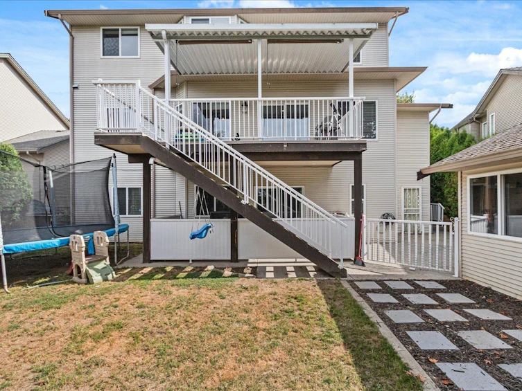 35475 Strathcona Court, Abbotsford, BC, V3G 3A2 - 36