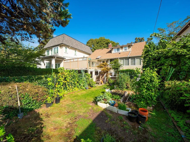 2984 W 39th Avenue, Vancouver, BC, V6N 2Z6 - 31