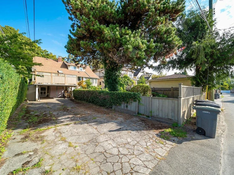 2984 W 39th Avenue, Vancouver, BC, V6N 2Z6 - 30