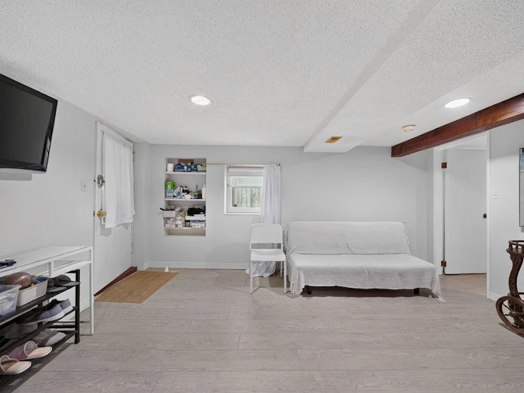 2984 W 39th Avenue, Vancouver, BC, V6N 2Z6 - 22