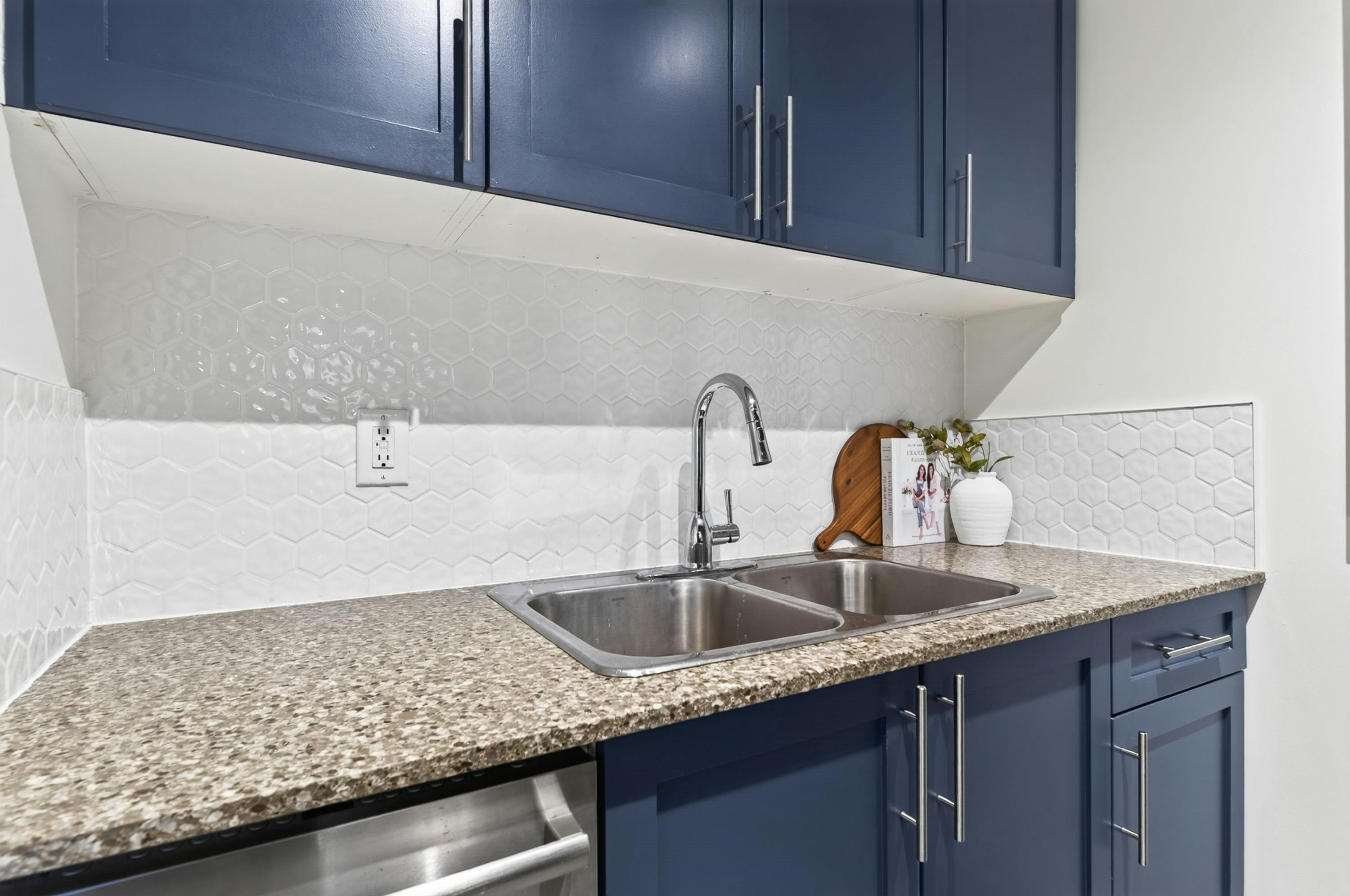 303-288 E 14th Avenue, Vancouver, BC, V5T 2M6 - 7