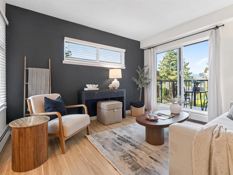 303-288 E 14th Avenue, Vancouver, BC, V5T 2M6