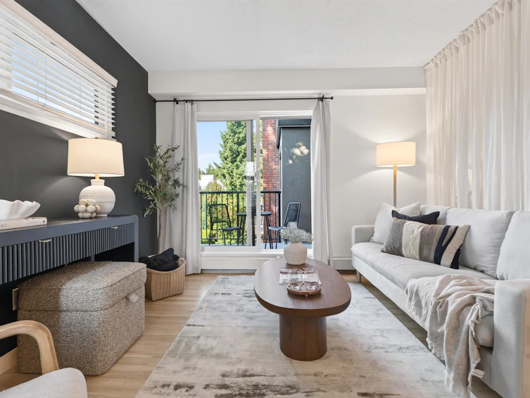 303-288 E 14th Avenue, Vancouver, BC, V5T 2M6 - 2