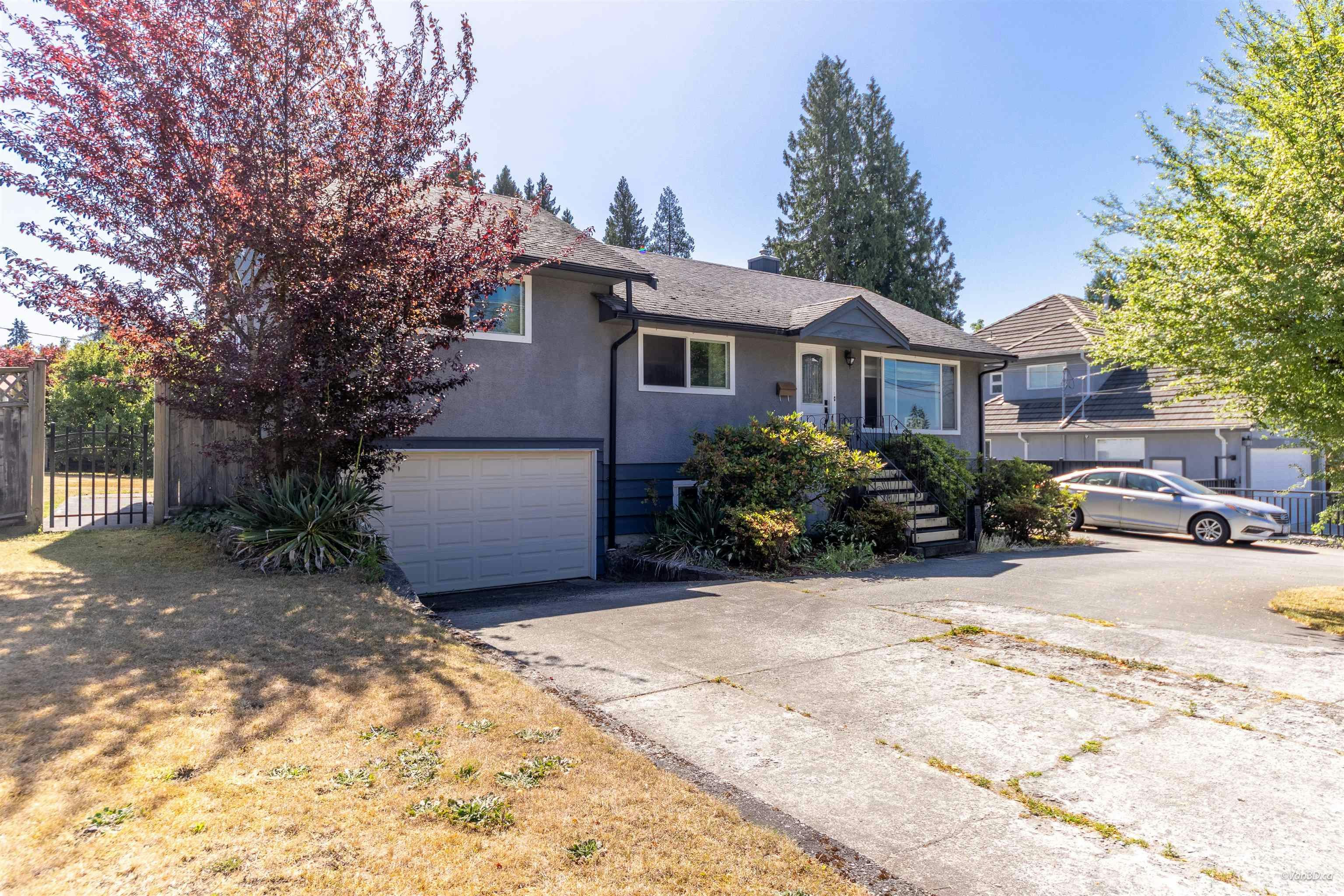 539 Schoolhouse Street, Coquitlam, BC, V3J 5N8