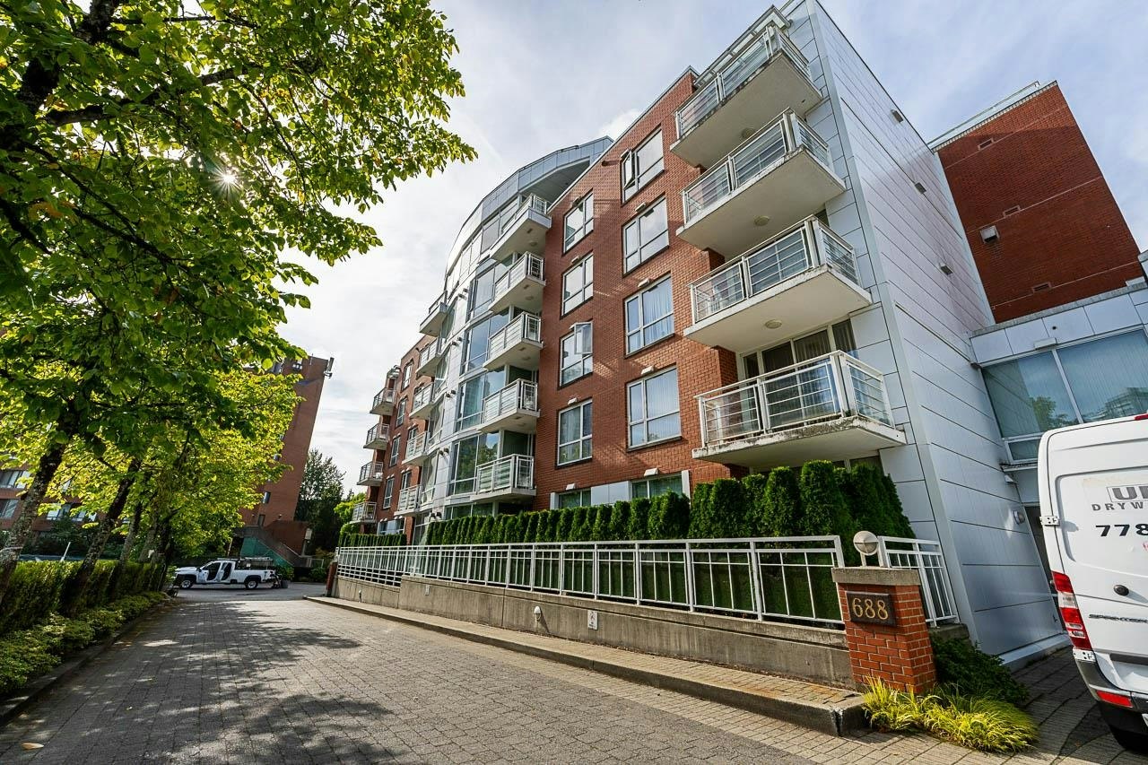 405-688 Fairchild Road, Vancouver, BC, V5Z 4P7
