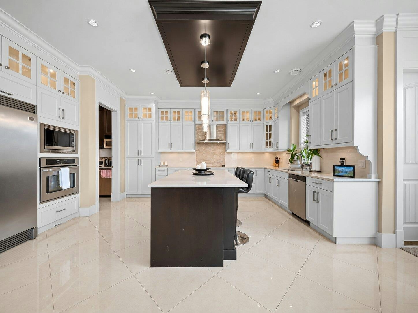 11300 Kingsgrove Avenue - 5