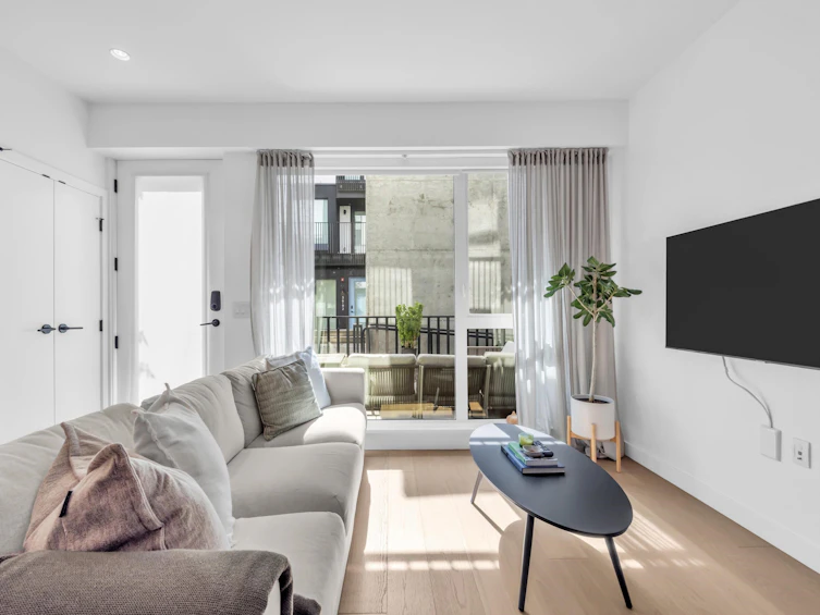 66 W King Edward Avenue, Vancouver, BC, V5Y 0N6 - 3