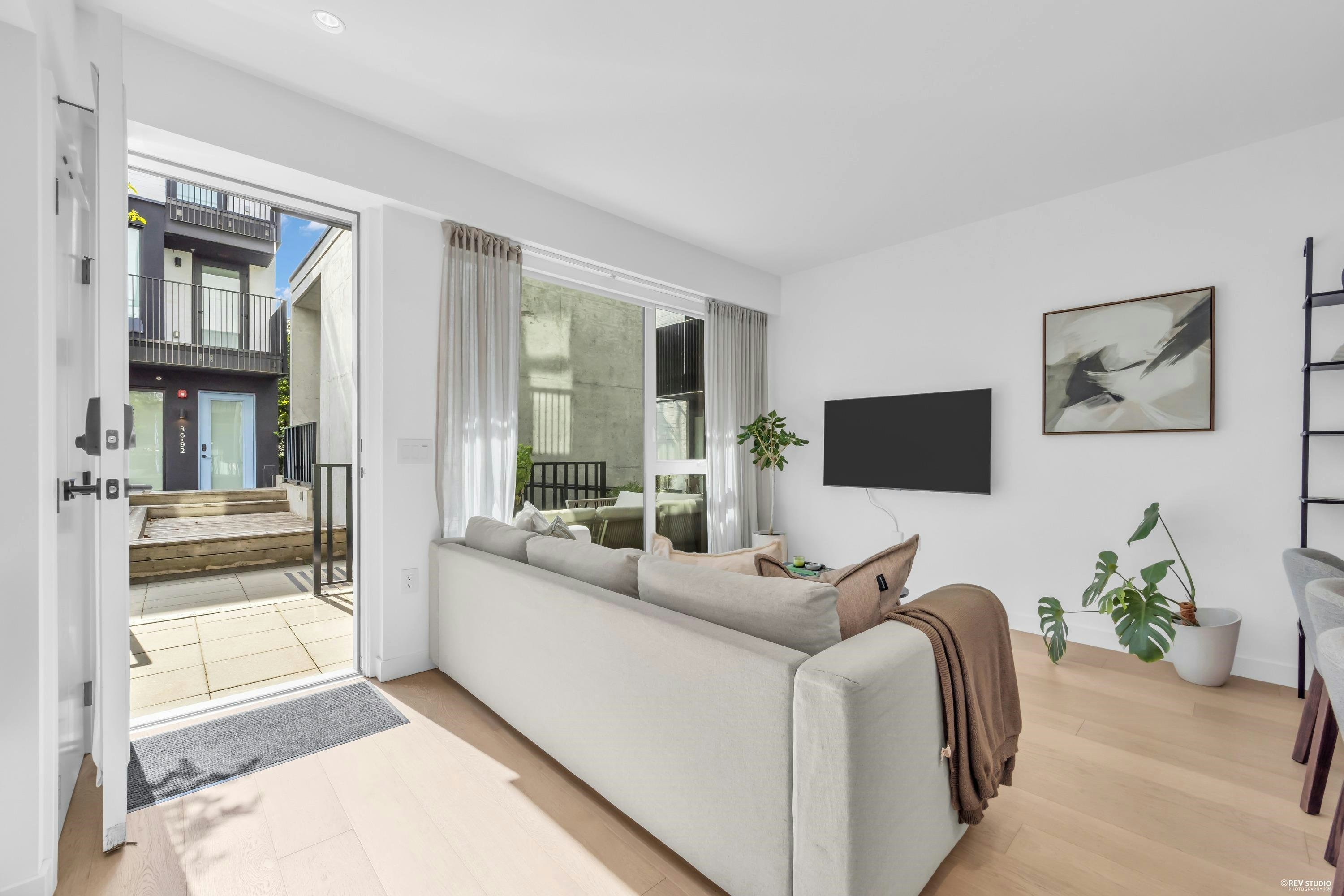 66 W King Edward Avenue, Vancouver, BC, V5Y 0N6 - 9