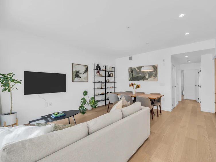 66 W King Edward Avenue, Vancouver, BC, V5Y 0N6 - 6