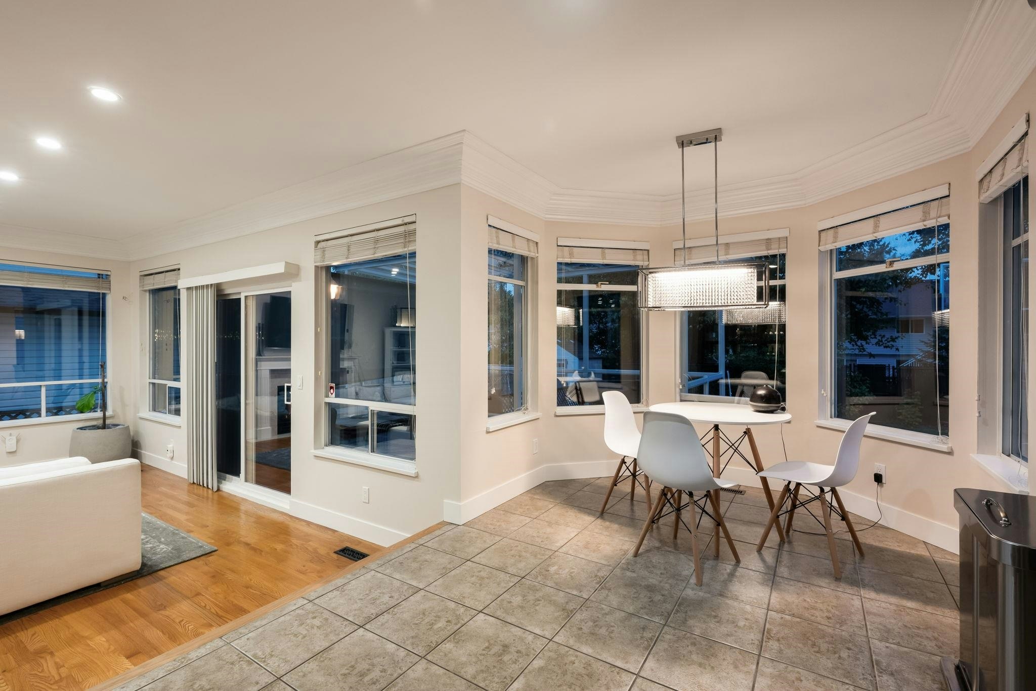 15295 111a Avenue, Surrey, BC, V3R 0G4 - 9