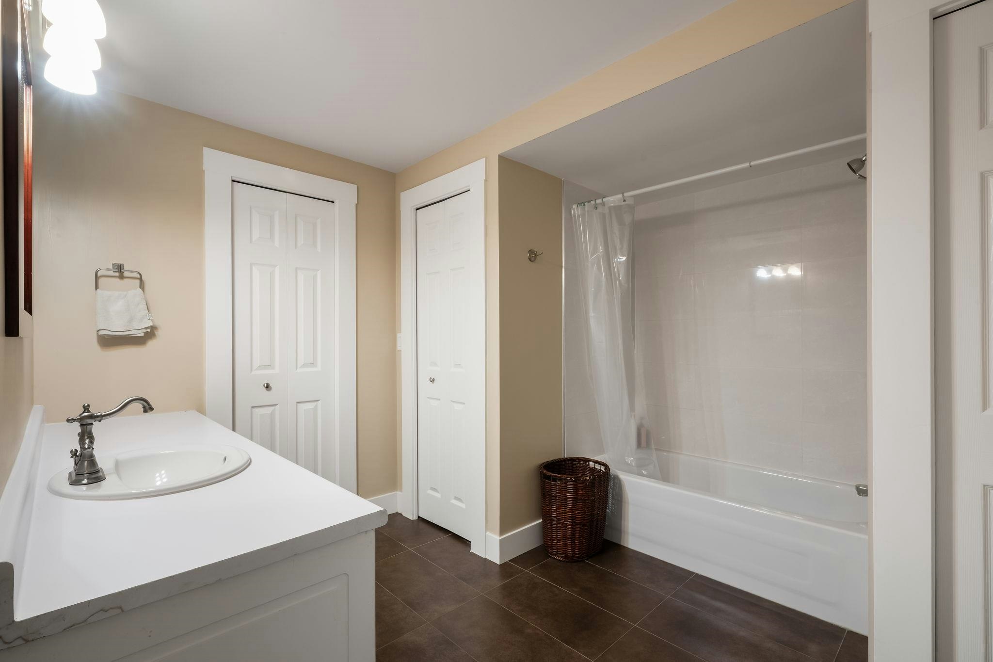 15295 111a Avenue, Surrey, BC, V3R 0G4 - 22