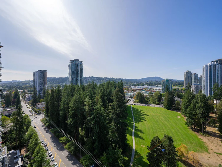 2207-3093 Windsor Gate, Coquitlam, BC, V3B 0N2 - 34
